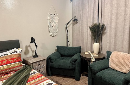 Gardiner Cabin | The Bear Den Yellowstone