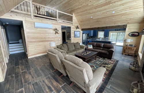 Millinocket Cabin | The BearsDen Lodge Mt Katahdin View/Lakefront