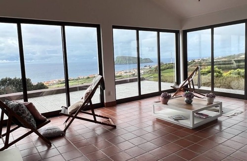 Porto Judeu House | The Beautiful House