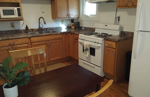 Carlsbad Apartment | The Bee: Great Studio Nice Area!