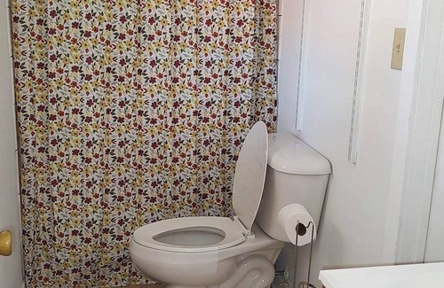Carlsbad Apartment | The Bee: Great Studio Nice Area!