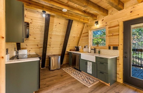 New Plymouth Cabin | The Benison | Pickleball | Kids Playhouse
