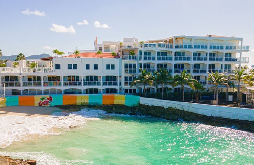 Beacon Hill Condo | The Best Little Beach Bar Condo in Maho - next to The Morgan Resort