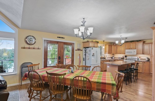 Soldotna House | The best location on the Kenai River!