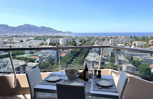 Prado-Perier Apartment | The best view of Marseille!