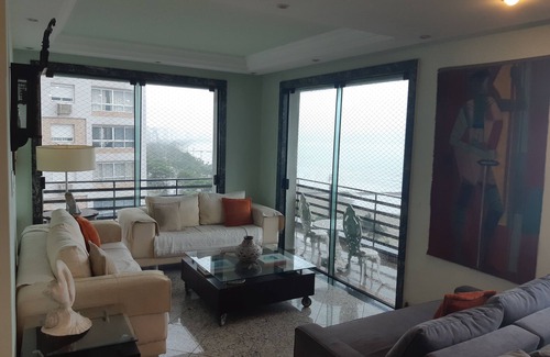 Boqueirao Apartment | The best view of the Santos waterfront. - You and your family deserve it!