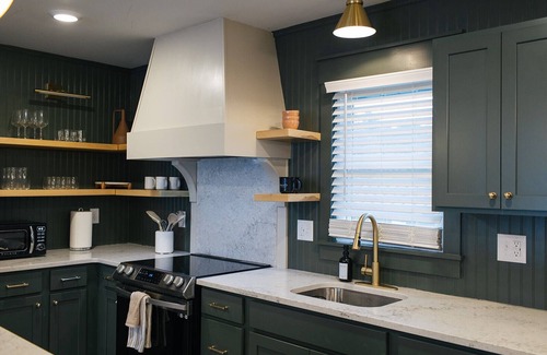Chambersburg House | The 'Big House' at The Mane & Co.