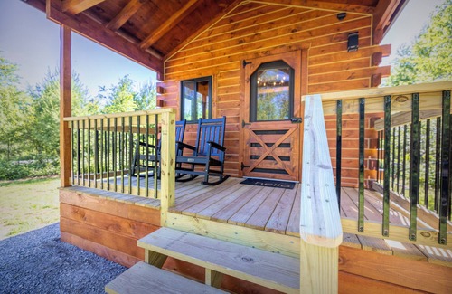 Porterfield Cabin | The Birch – New! Menominee River Boutique Cottage