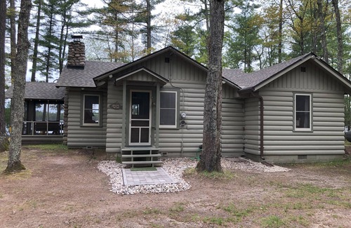 St Germain Cabin | The Birches on Little Saint: Cozy and private cabin on lakefront w/private dock