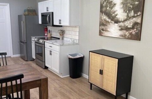 Hamilton House | The Bird's Nest - 2 bedroom House