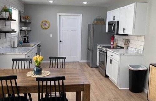 Hamilton House | The Bird's Nest - 2 bedroom House