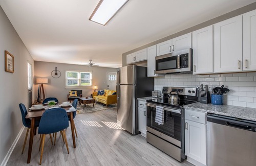 East Raleigh House | The Blue Bird, newly renovated modern home close to downtown Raleigh
