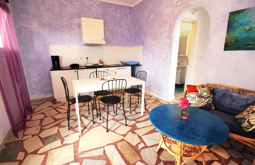 Ferma Apartment | The Blue Moon Apartment "Iris Blu", sea view, 500 meters from the beach