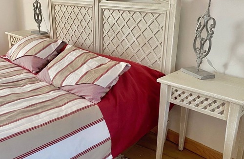 Accous Bed & Breakfast | The Blue Sheep : 2 beautiful Bed and Breakfast of charm in the Aspe Valley