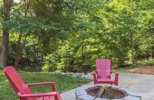 Pine River House | The Bluegill Inn, near Long Lake with firepit, game room, kayaks and more!n