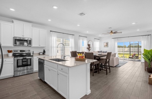 Ocala House | The Board & Bridle: Luxurious Entire Home near WEC