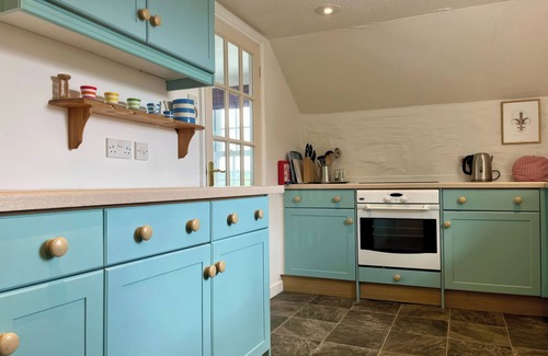 Golant Cottage | THE BOAT HOUSE, character holiday cottage in Tywardreath
