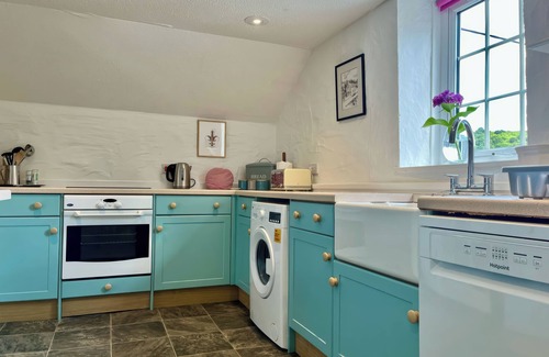 Golant Cottage | THE BOAT HOUSE, character holiday cottage in Tywardreath