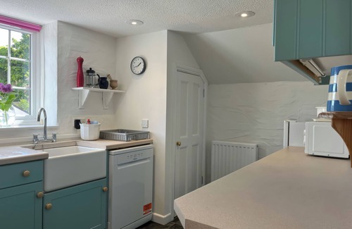 Golant Cottage | THE BOAT HOUSE, character holiday cottage in Tywardreath