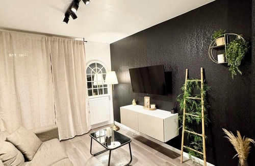 Vaulx En Velin Village Apartment | The bohemian suite 4pers with terrace