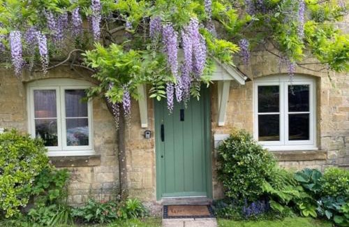 Moreton-in-Marsh House | The Bolt Hole, Cotswold Cottage, Moreton-In-Marsh