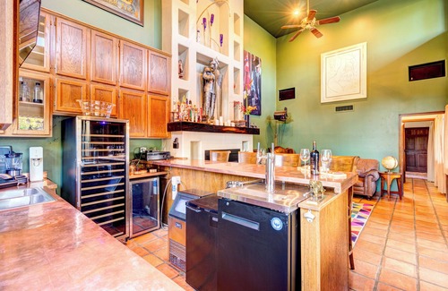Tempe House | The "BOOK" house Across from ASU and near DT Tempe - lots of amenities