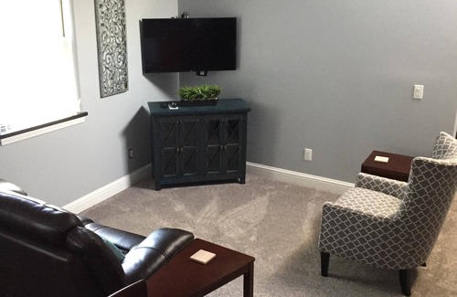 Iola Apartment | The Bowlus Suite on the historic square in Iola, Kansas.
