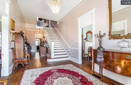 North Newport News Bed & Breakfast | The Boxwood Inn General Pershing Suite