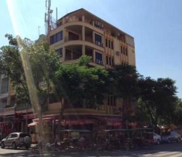 Daun Penh House | The Bright Lotus Guesthouse