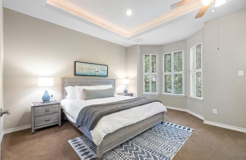 Georgetown Villa | The Brownstone at the Summit