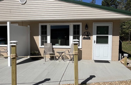 Necedah Apartment | The Bucks Snort is a cozy studio near Castle Rock Lake in Necedah