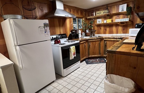Riggins House | The Building on The River R&R