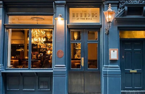Bishopsgate Hotel | The Bull and The Hide