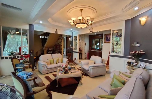 Taman Rakyat Mergong House | The Bungalow Homestay By Cheta