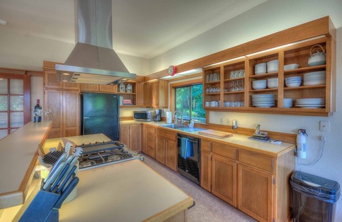 West Sound House | The Bungalow on the Shore in West Sound
