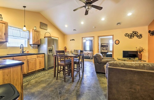 Payne County House | The Bunkhouse at Rolling Meadows Ranch w/Grill!