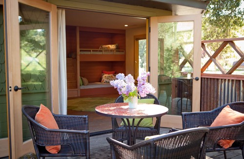 Ukiah Cottage | The Bunkhouse at Whispertree- Perfect for Families