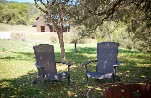 Ukiah Cottage | The Bunkhouse at Whispertree- Perfect for Families