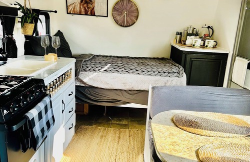 Bend House | “The Bunkhouse” -Enchanting RV with AC and Firepit access in Bend