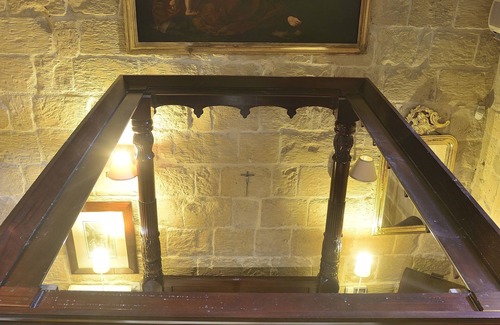 Tarxien Bed & Breakfast | The Burrow Guest House
