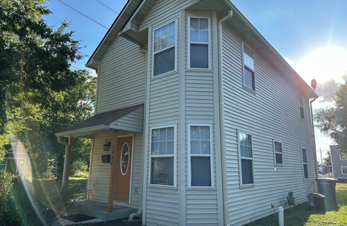 Indianapolis House | The Butler Villa House 3BR w/Free Parking