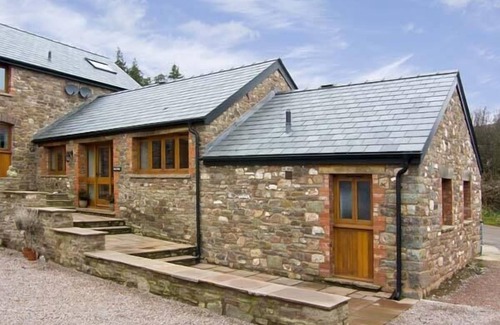 Abergavenny Cottage | The Byre