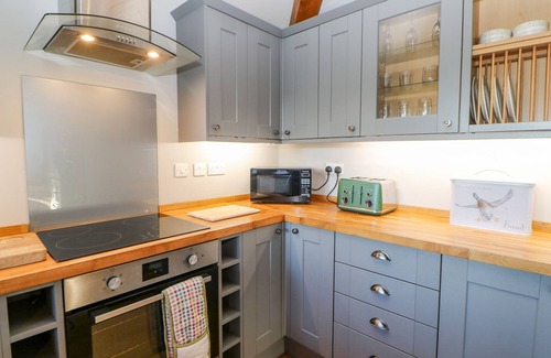 Richmond Cottage | THE BYRE, SEDBURY PARK FARM, with open fire in Gilling West