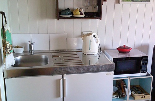 Auckland Cottage | The Cabana Half Moon Bay Quiet Private Setting with Panoramic Sea views