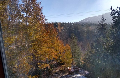 Black Hawk Cabin | The Cabin at Creekwood is a 2-story guest house tucked away on 10 mountain acres