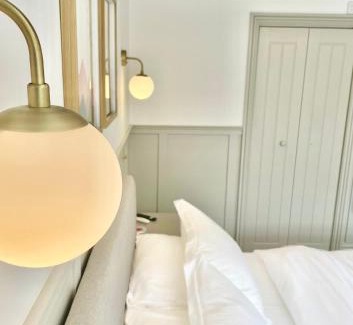 Exeter Apartment | The Cabin at Number 12
