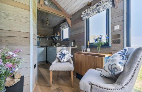 Moffat House | The Cabin at Salcombe Farm