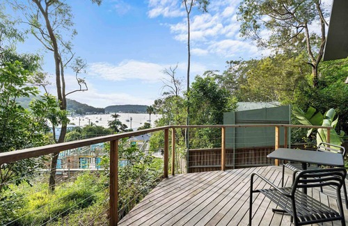 Pretty Beach Central Coast Cabin | The Cabin by Coast Hosting