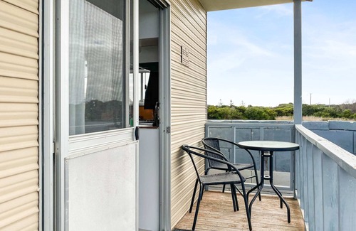 Carpenter Rocks Cabin | The Cabin in Carpenter Rocks