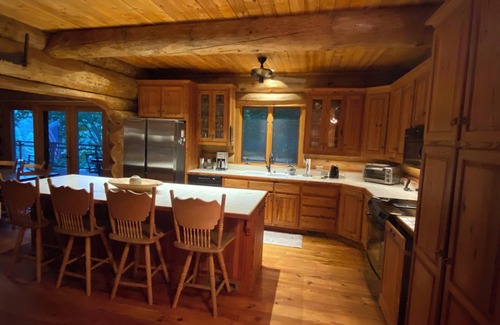 Robbinsville Cabin | The Cabin on Fontana LakenLake Front Paradise in the Smokies